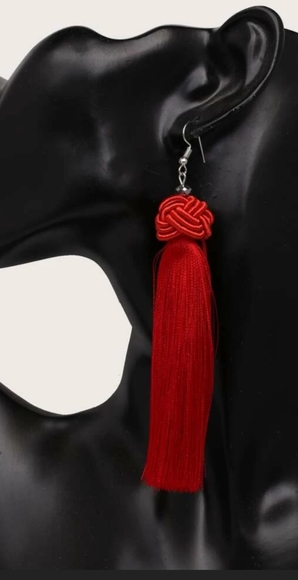 🍒5/$30-Vibrant Fiery Red Tassel Earrings🍒 - Picture 3 of 5